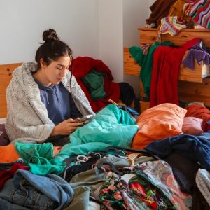 How to Conquer Closet Chaos: Quick Tips to Keep Clothes Tidy